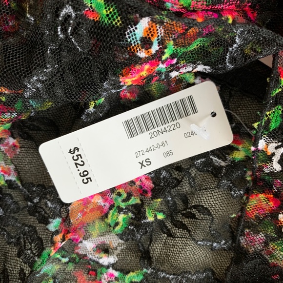 SOLD NWT ✨ 2pc LA VIE EN ROSE Lingerie Set - Picture 11 of 11